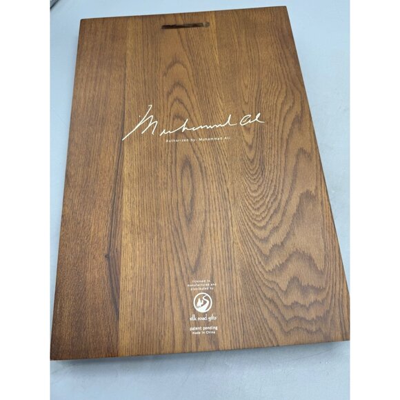 Muhammad Ali Hand Cast Plaque With Signature & Gold Boxing Gloves 10x15" READ - Picture 8 of 11